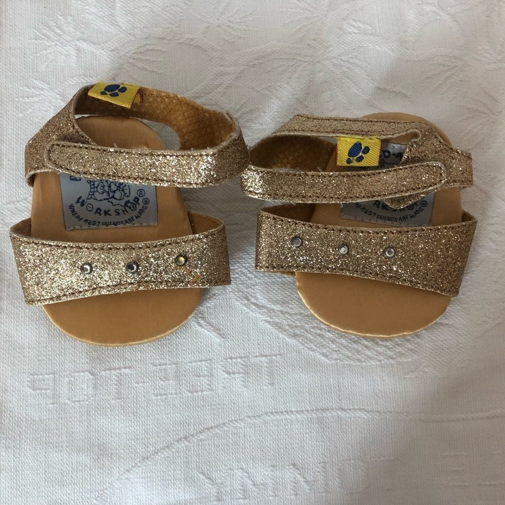 5/$15 SALE BUILD-A-BEAR WORKSHOP Gold Glitter Heeled Sandals Dress Up